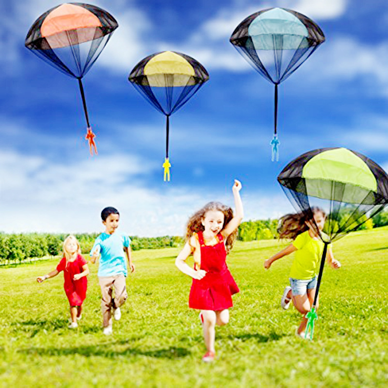Figurine avec Parachute à Lanc - Kids Education Related avis et prix